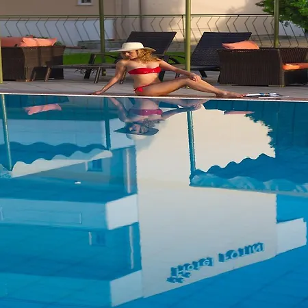 Hotell Fotini 3*