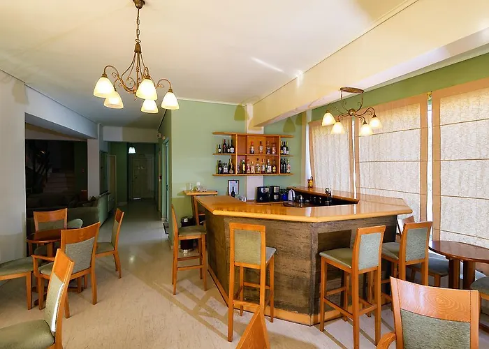 Отель Fotini 3*